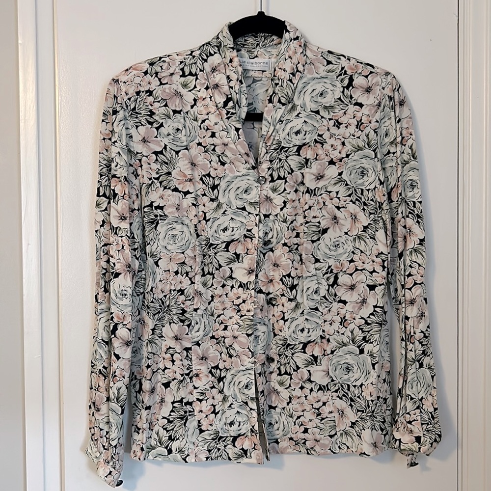 Vintage liz Claiborne petites floral blouse.